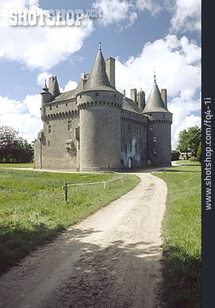 
                Burg, Historisches Bauwerk                   