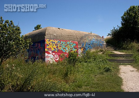 
                Graffiti, Bunker                   