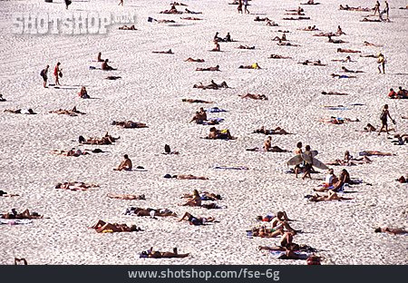 
                Personen, Strand, Sonnenbaden                   