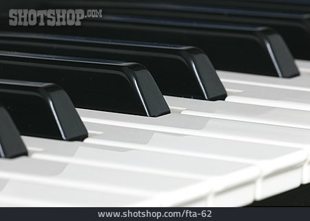 
                Klavier, Klaviatur                   