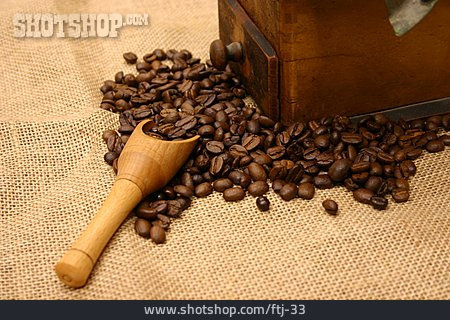 
                Kaffee, Kaffeebohnen, Kaffeemühle                   