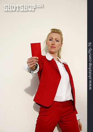 
                Frau, Halten, Rote Karte                   