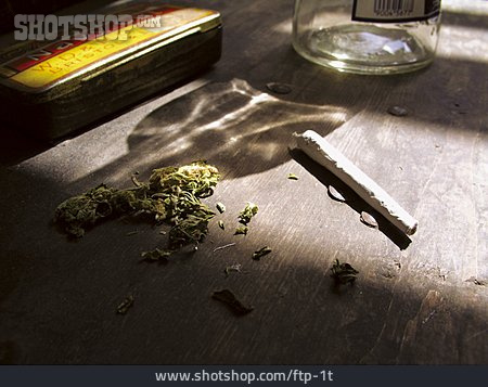 
                Sucht, Drogen, Joint, Cannabis                   