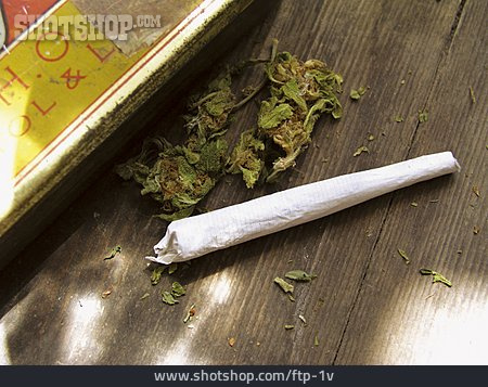 
                Drogen, Joint, Cannabis                   