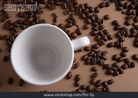 
                Kaffeetasse, Kaffeebohnen                   