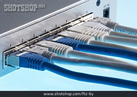 
                Computer, Kabel, Stecker                   