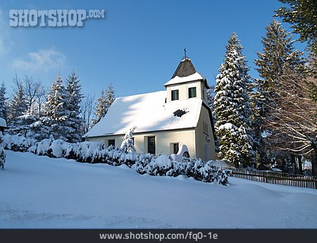 
                Winter, Kirche                   