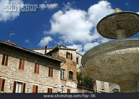 
                Assisi                   