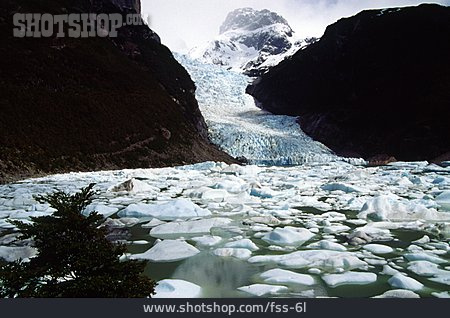 
                Eis, Berge, Gletschersee                   