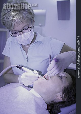 
                Zahnarzt, Patient, Behandlung                   
