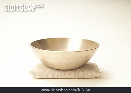 
                Empty, Bowl, Protect                   