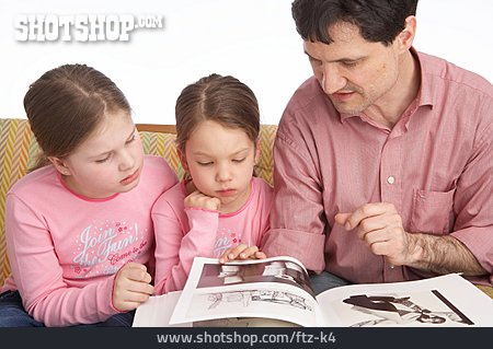 
                Vater, Tochter, Bilderbuch                   