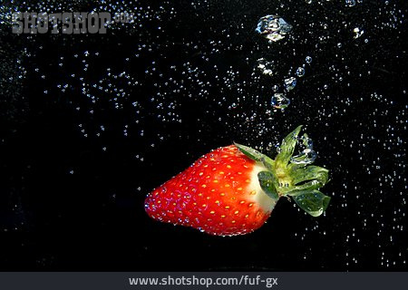 
                Erdbeere, Luftblasen                   