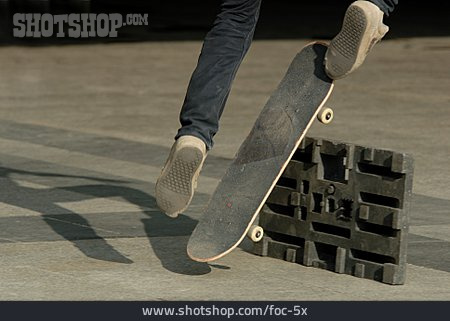 
                Springen, Skateboard, Skateboarder                   