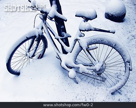 
                Fahrrad, Schnee                   