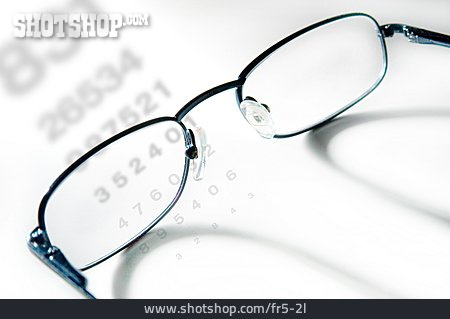 
                Brille, Optiker, Sehtest                   