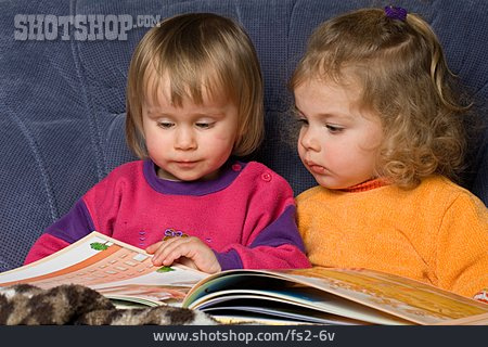 
                2 Kinder, Bilderbuch                   