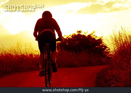 
                Sonnenuntergang, Radfahrer                   