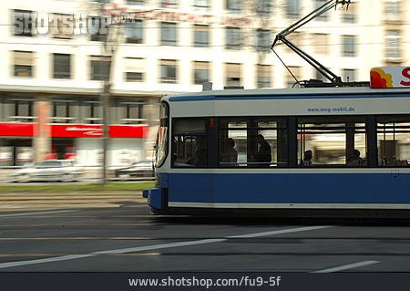 
                Cable Car, Munich                   