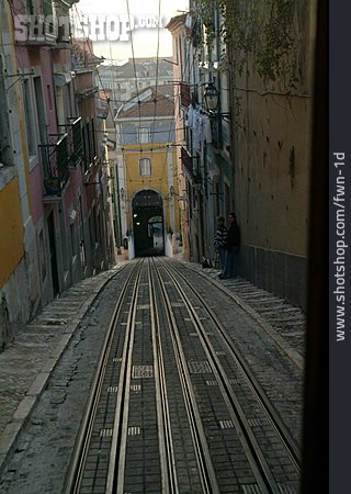 
                Lissabon                   