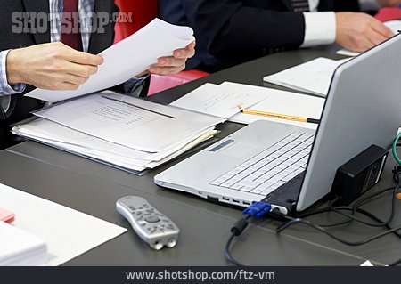 
                Büro & Office, Unterlagen, Arbeitssituation                   