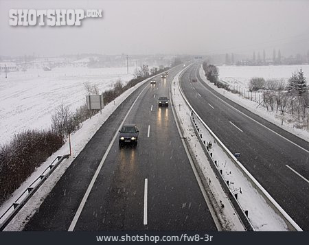 
                Autobahn, Schneefall, Sichtverhältnisse                   
