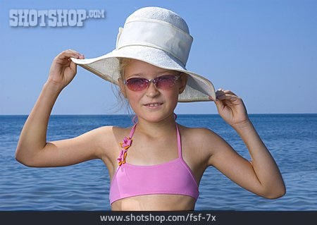 
                Mädchen, Reise & Urlaub, Sommer, Sonnenschutz                   