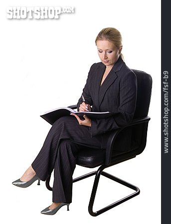 
                Geschäftsfrau, Schreiben, Bürostuhl                   
