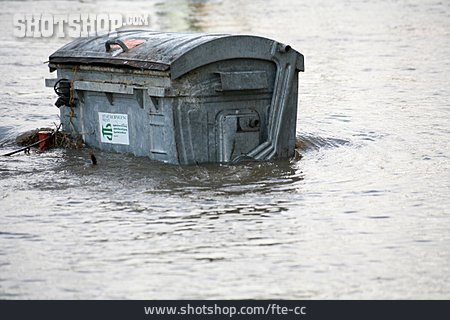 
                Fluss, Müllcontainer, Hochwasser                   