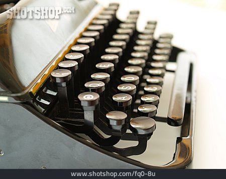 
                Schreibmaschine                   