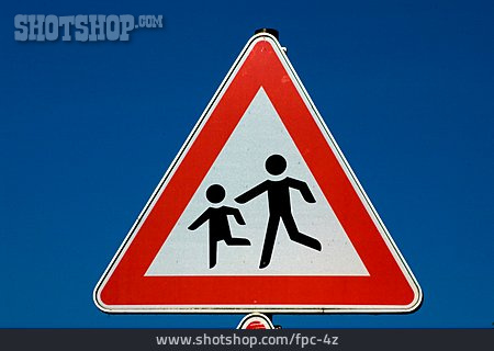 
                Verkehrszeichen, Warnschild                   