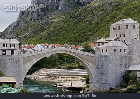 
                Mostar, Herzegowina, Stari Most                   