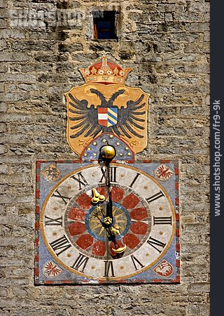 
                Historisches Bauwerk, Uhr, Stadttor                   