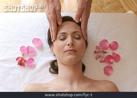 
                Wellness & Relax, Massage, Gesichtsmassage                   