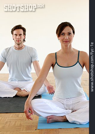 
                Wellness & Relax, Yoga, Schneidersitz                   