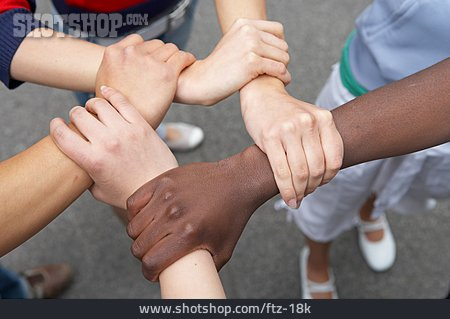 
                Zusammenhalt, Gemeinsam, Integration, Multikulturell                   