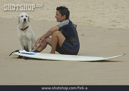 
                Frau, Pause & Auszeit, Hund, Surfbrett                   