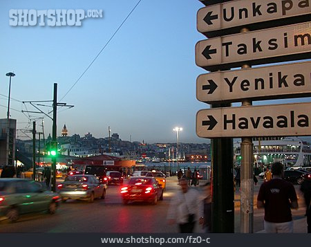 
                Verkehrsschild, Türkei, Istanbul                   