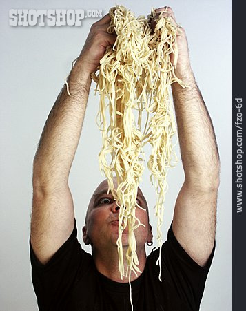 
                Mann, Spaghetti                   