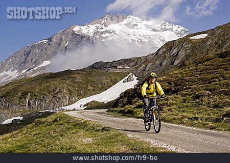 
                Alpen, Radfahrer, Mountainbike, Pfitscherjoch                   