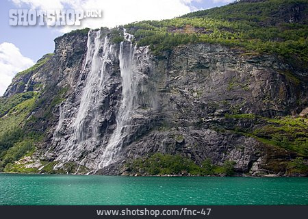 
                Wasserfall, Geirangerfjord, Die Sieben Schwestern                   