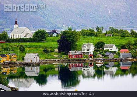 
                Dorf, Norwegen, Vanylven                   