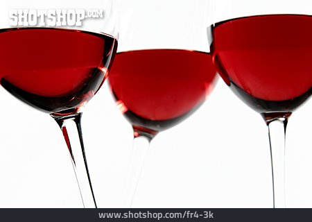
                Tiefenschärfe, Rotwein, Rotweinglas                   