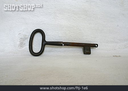 
                Wand, Schlüssel                   