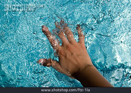 
                Wasser, Hand, Schwimmbad, Abkühlung                   