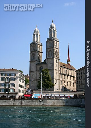 
                Stadt, Grossmünster, Zürich                   