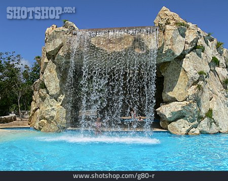 
                Wasser, Pool                   