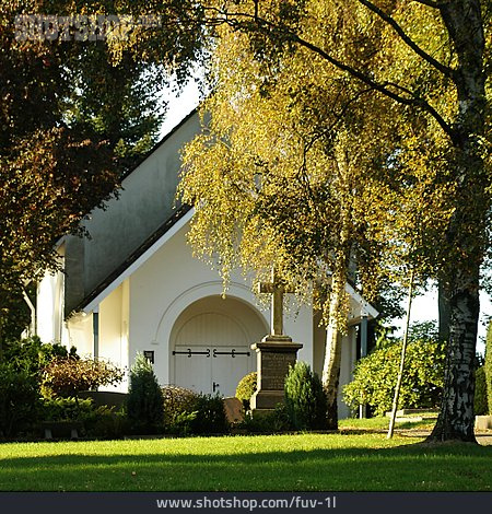 
                Kirche, Friedhofskapelle                   