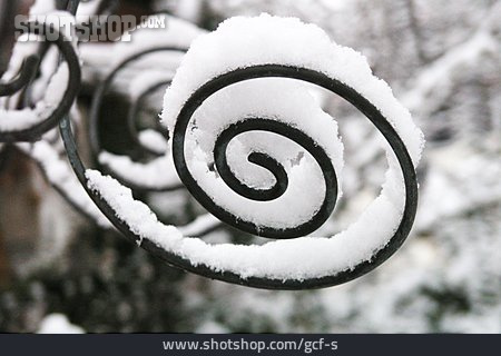 
                Schnee, Kringel                   