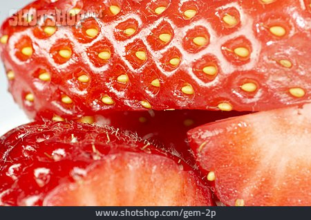 
                Erdbeere, Kerne                   